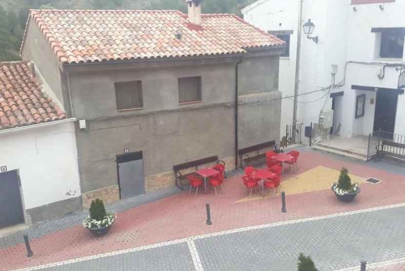 Hostal Los Ojos De Gabriel El Vallecillo エクステリア 写真